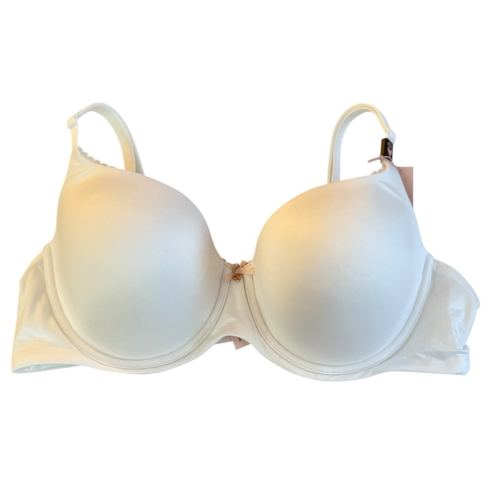 NWT Victoria’s Secret Body by Victoria Lined Demi Bra 42C